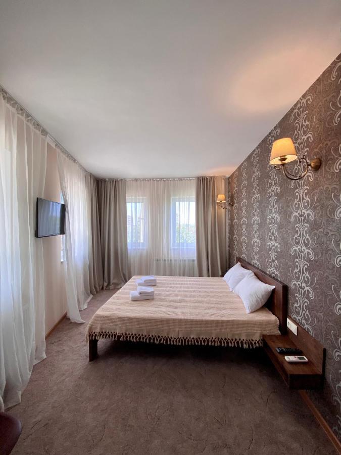 Gosti Hotel Odessa Esterno foto