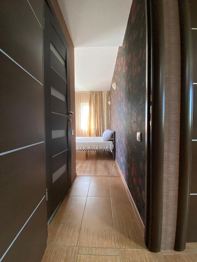 Gosti Hotel Odessa Esterno foto